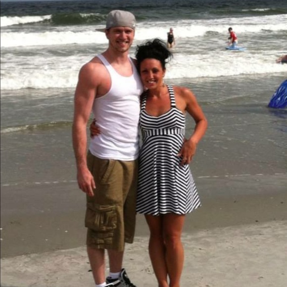 Strappy back dress - Picture 4 of 4